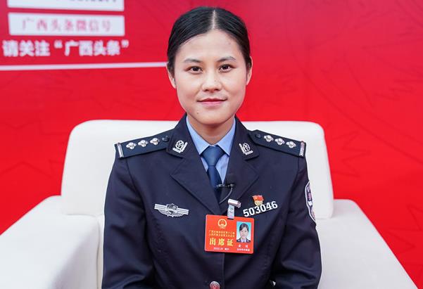 黃墁簡歷：玉林市容縣公安局政委黃墁，曾任玉林市公安局刑事偵查支隊副支隊長