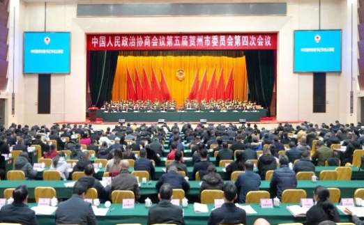 胡建華任賀州市政協(xié)主席，曾任廣西黨校常務(wù)副校長(zhǎng)，南寧市委常委、宣傳部部長(zhǎng)、統(tǒng)戰(zhàn)部部長(zhǎng)（胡建華簡(jiǎn)歷）
