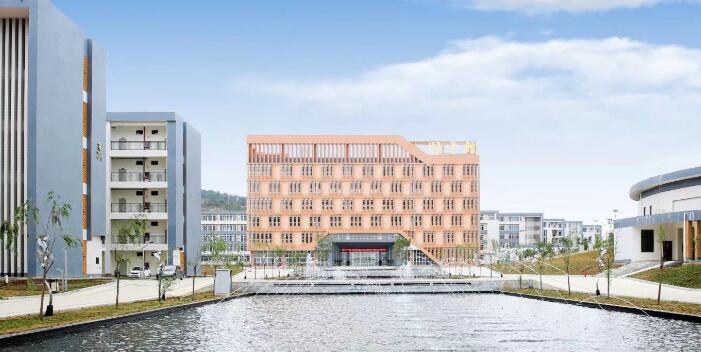廣西城市職業大學校園環境圖片
