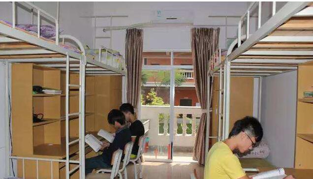 廣西城市職業大學宿舍環境圖片
